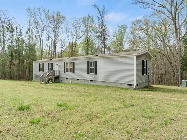 1118 Fleets Mill Rd, Saint Stephens Church, VA 23148