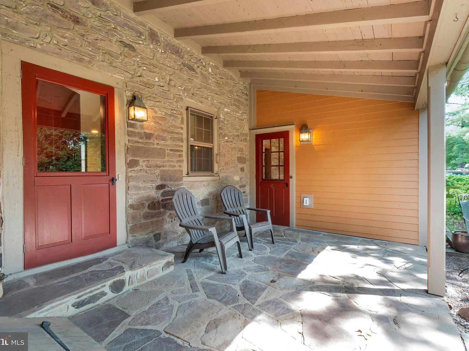 2 bed, 1.5 bath, 1300 sqft, $3,400 — Photo 4