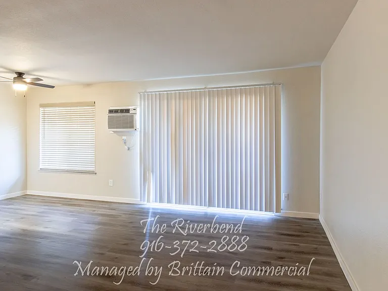 Riverbend Apartments — Photo 33