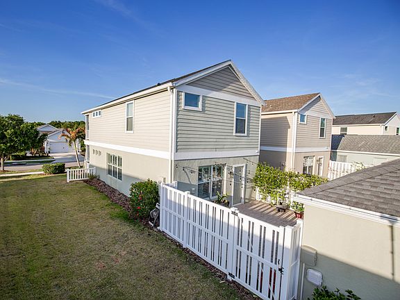 3rd image of 12587 Sagewood Dr