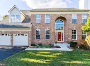 7716 White Willow Ct, Springfield, VA 22153