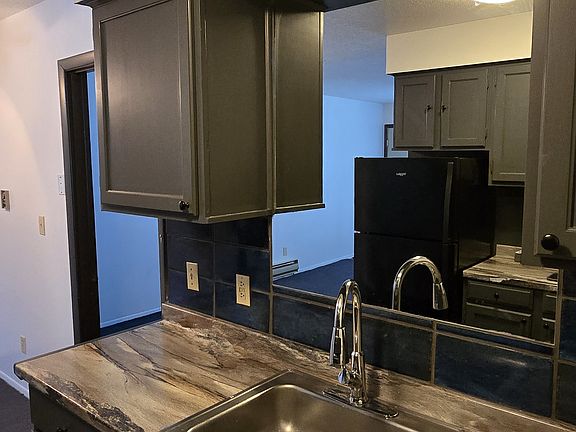 2nd image of 1942 Ottawa Ave #4