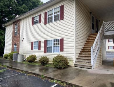 2914 Creekview Ct, High Pt, NC, 27265