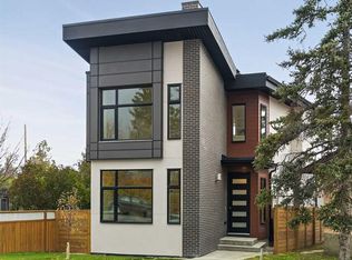 7722 S 47th Ave NW, Calgary, AB T3B1Z1