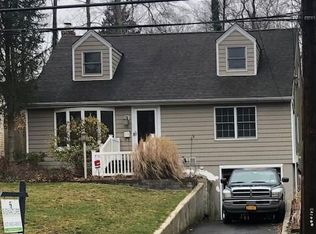 207 Spring Rd, Huntington, NY 11743