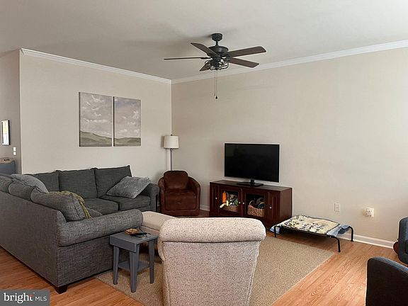 4th image of 5175 Mallards Landing Dr
