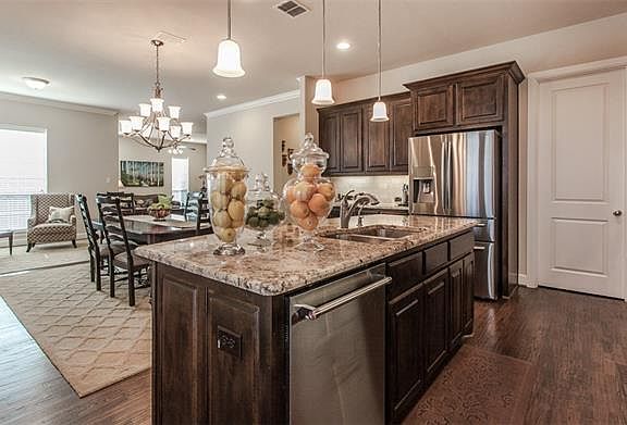 5th image of 2517 Hundred Knights Dr