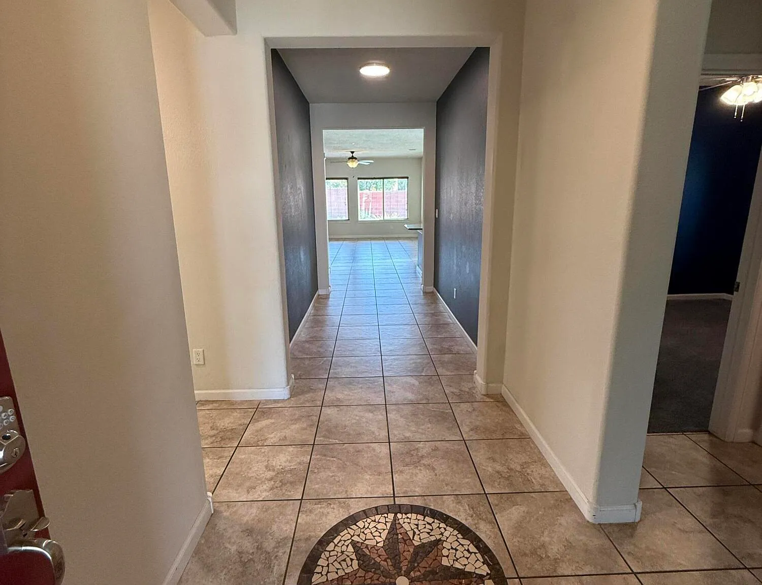 4 bed, 2.0 bath, 2133 sqft, $2,550 — Photo 3
