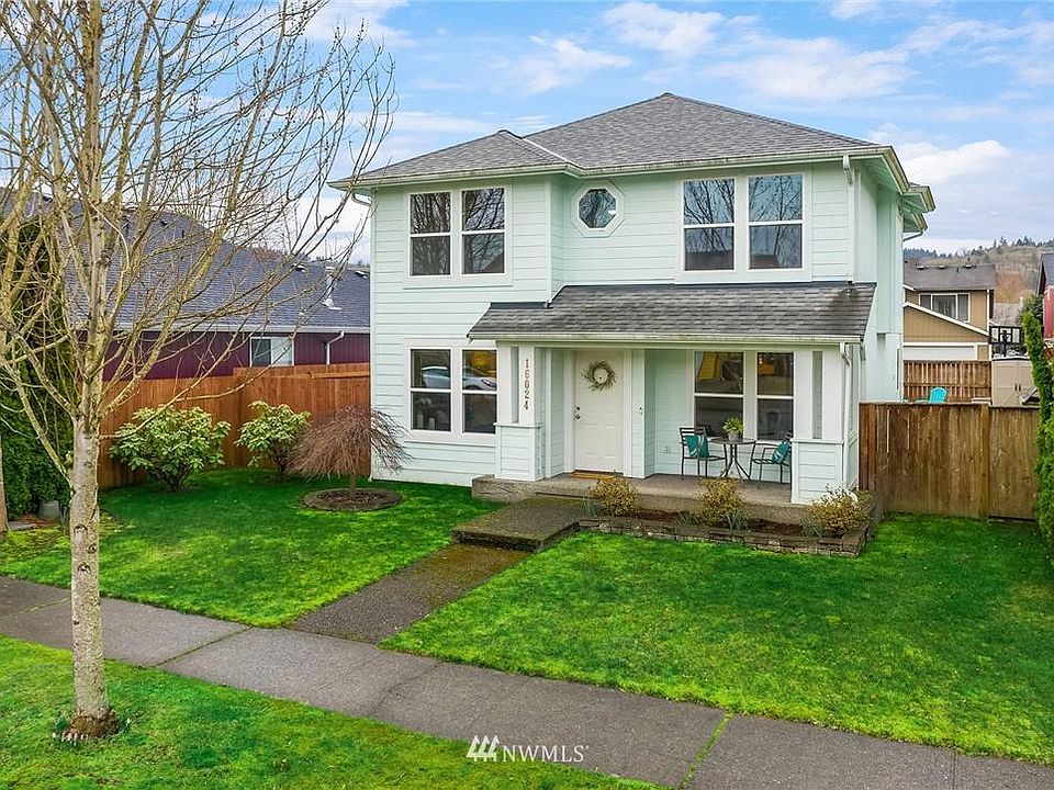 1st image of 16024 Lakeview Ave SE
