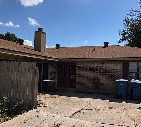 2nd image of 117 Saint James Dr