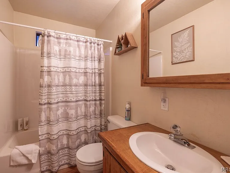 741 Kern Ave — Photo 13