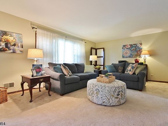 4th image of 133 Lafayette Pl