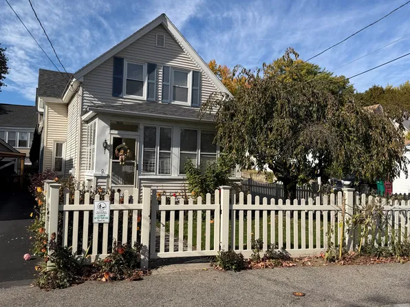 60 3rd Ave, Lowell, MA 01854