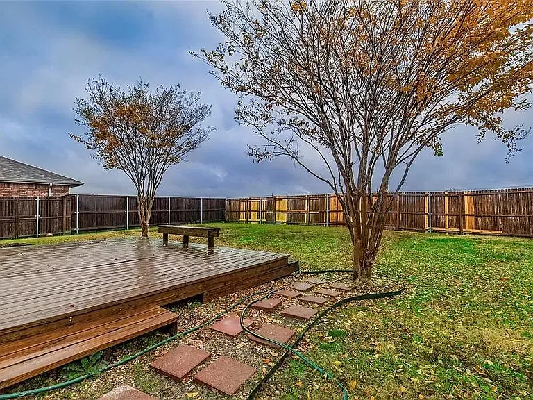 1208 Angelina Dr — Photo 26
