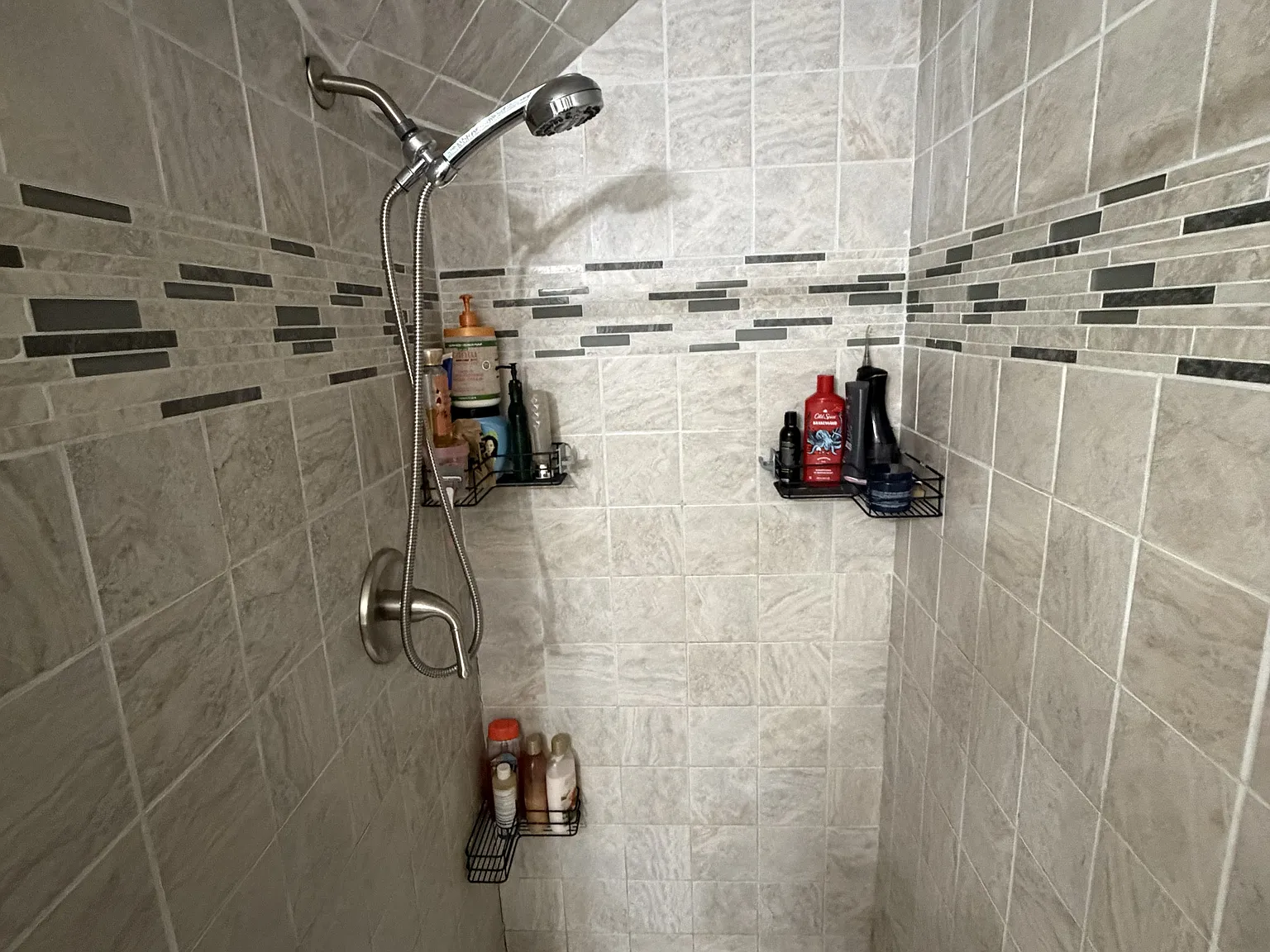 1 bed, 800 sqft, $1,800 — Photo 2