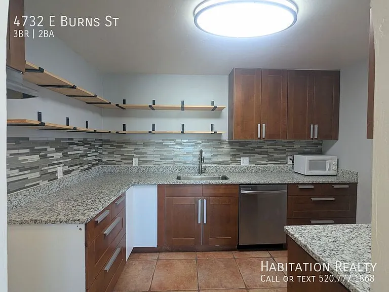 4732 E Burns St — Photo 2