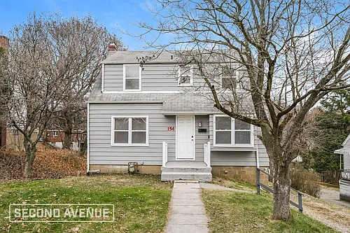154 Collins Dr Photo 1