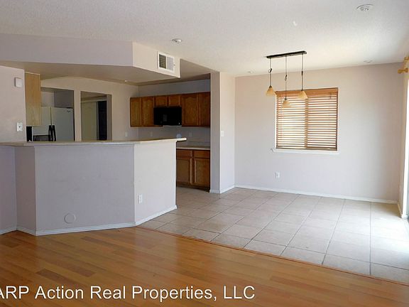 3rd image of 3985 Tierra Sur Pl