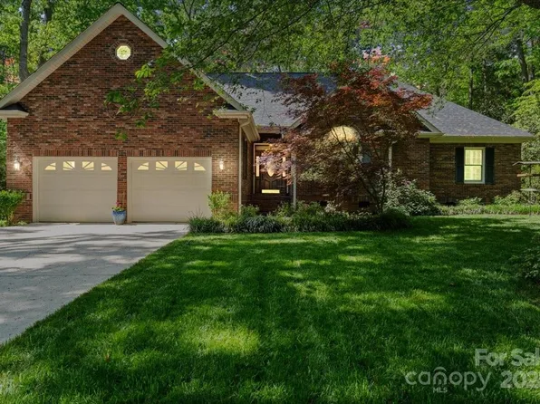 6179 Mountain Vine Ave, Kannapolis, NC 28081