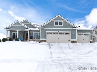 68 Riverchase Dr NE, Rockford, MI 49341