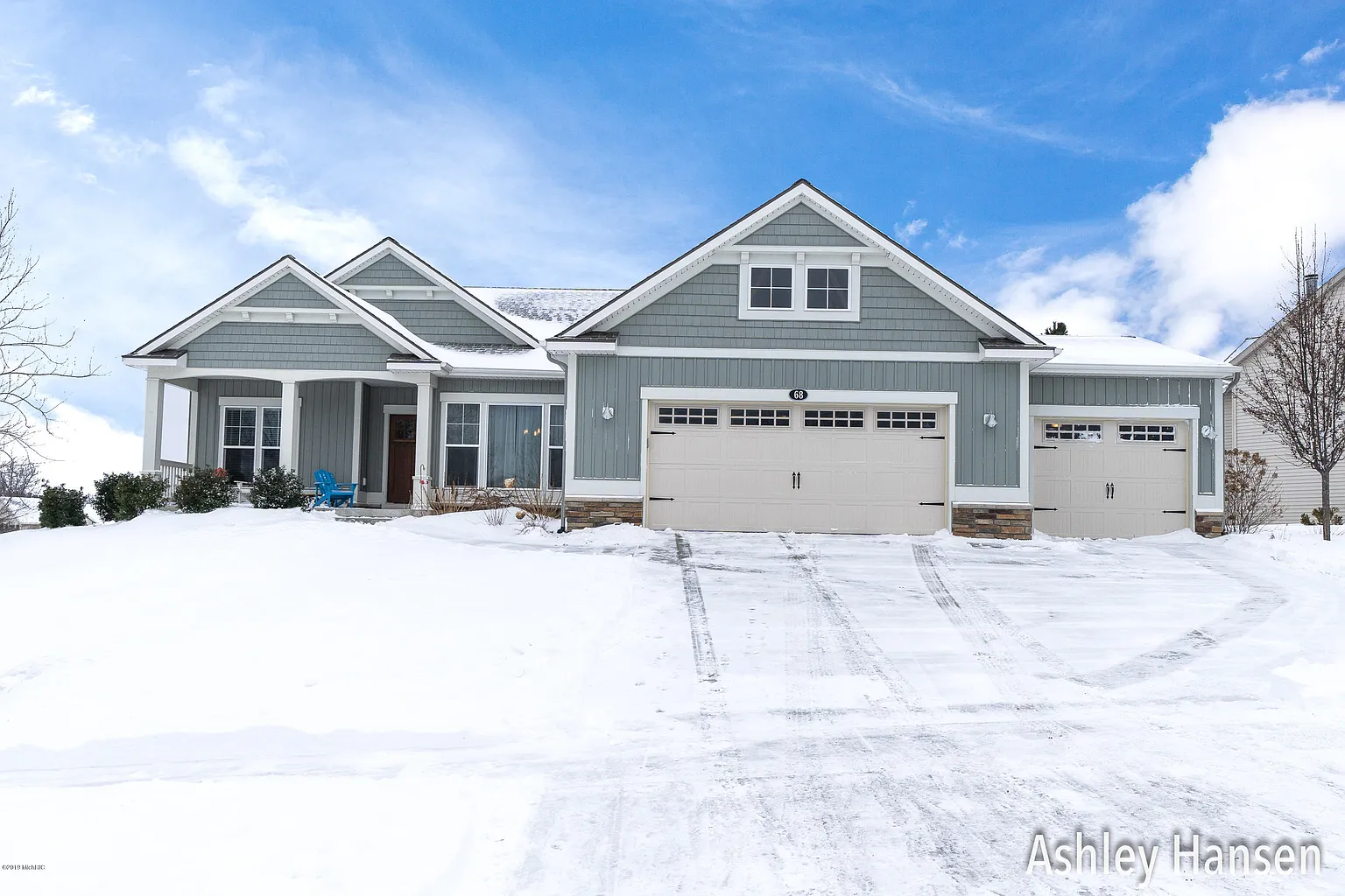 68 Riverchase Dr NE photo 1