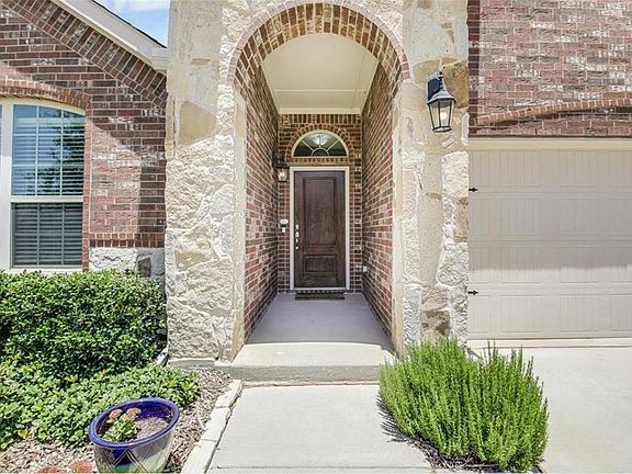 4th image of 2413 Evening Stone Dr