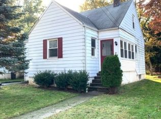 100 S Maple Ave, Springfield, NJ 07081