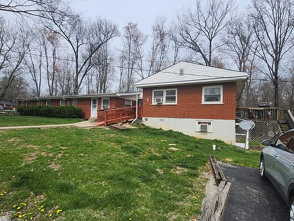 3rd image of 1814 Country Ln #1
