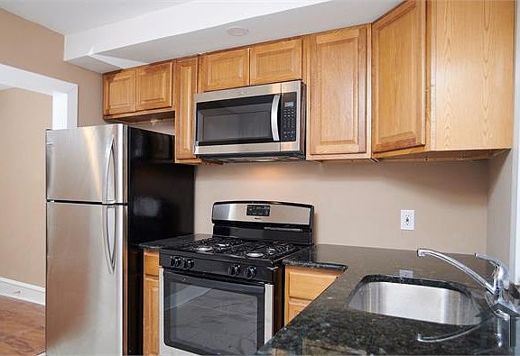 4th image of 4846 Stenton Ave