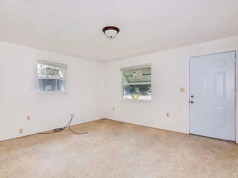 433 Dogwood Ct #433 & 435 — Photo 16