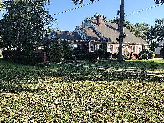 side view of house pic 2