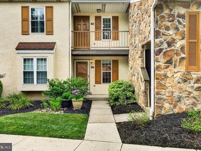 267 Valley Stream Ln, Chesterbrook, PA, 19087