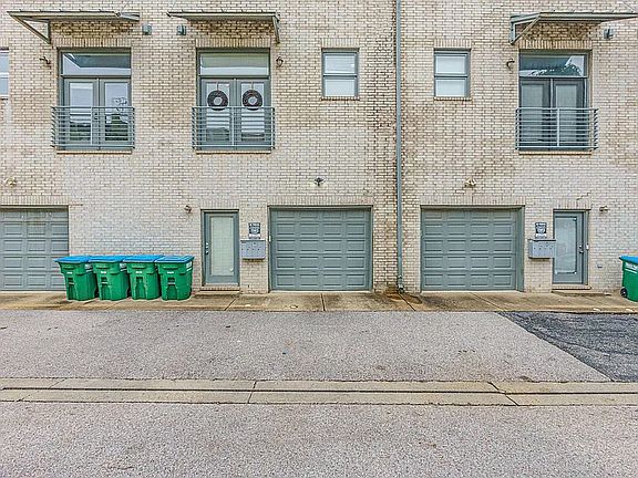2nd image of 621 Denmark Dr APT 202
