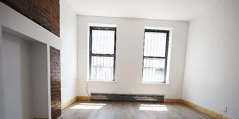 Rented by RENTBK LLC | media 19