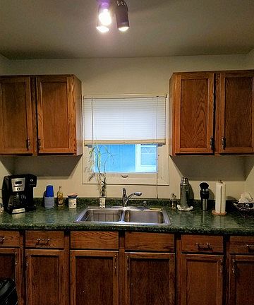 3rd image of 1601 Grove Dr