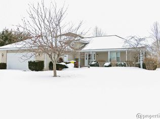 1351 Gilleevan Dr, Valparaiso, IN 46385