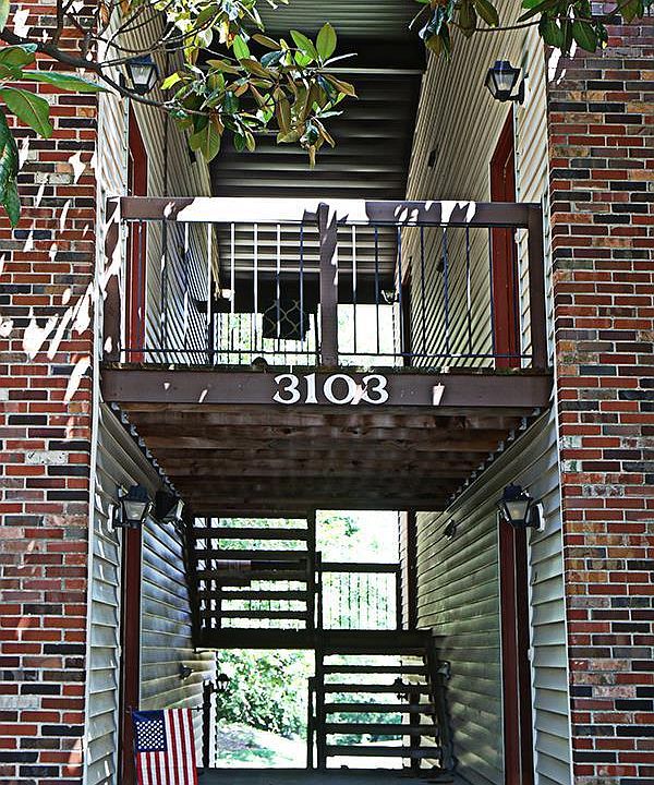 1st image of 3103 Broken Oak Dr Unit 9