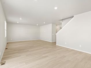 The Sloan Plan, Poudre Heights: The Lakes Collection, Windsor, CO 80550