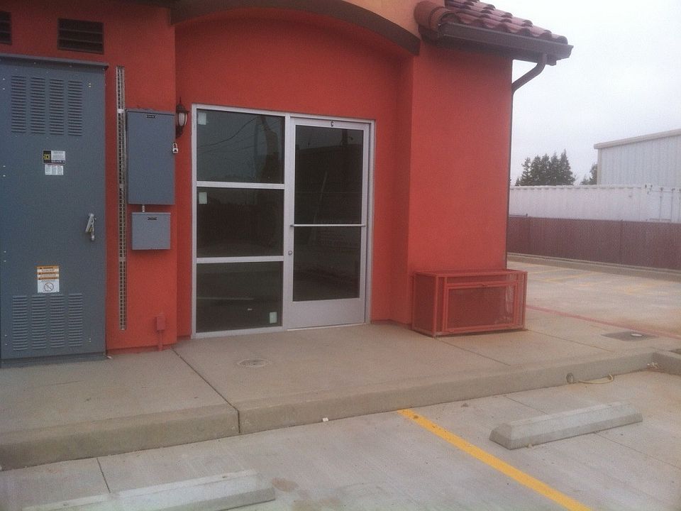 2nd image of 16966 Road 26 Ste C