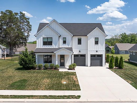 3rd image of 506 Bishop Ln