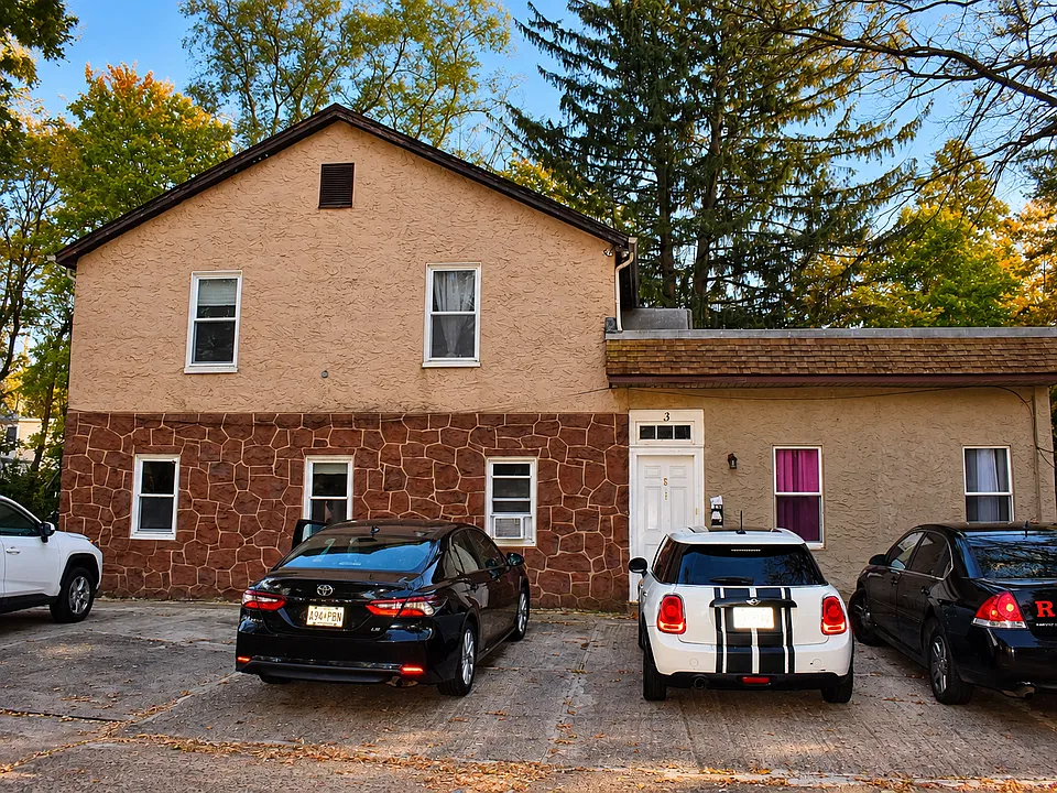 3 Howard St #3