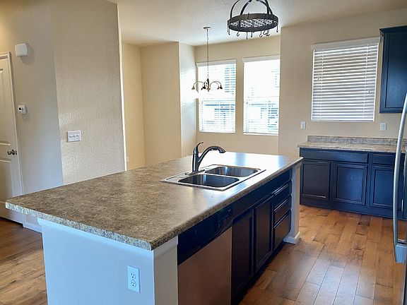 3rd image of 10312 Bellwether Ln