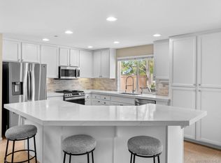 1645 Magnolia Cir, Vista, CA 92081