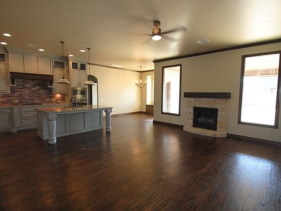 4th image of 2121 Redbud Creek Ave