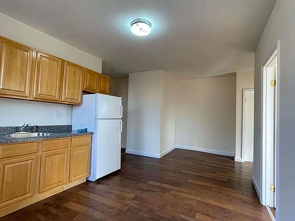 2nd image of 4923 8th Ave APT C10