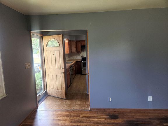 3rd image of 1780 Brinwood Ct