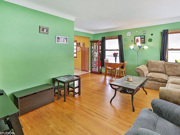3rd image of 1138 Kruse St