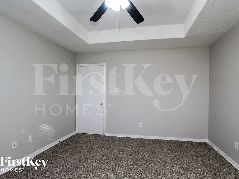 16204 N View Ct — Photo 9