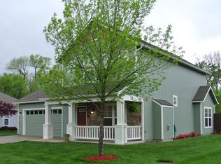 1801 Delaware, Lawrence, KS 66044