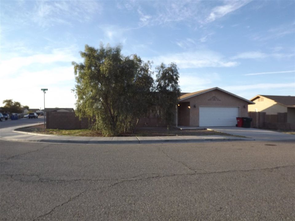 1st image of 8711 E 38th Pl
